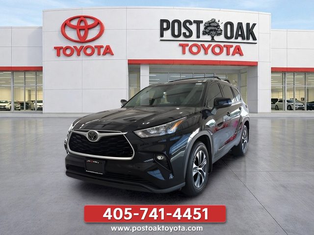 2020 Toyota Highlander XLE FWD photo
