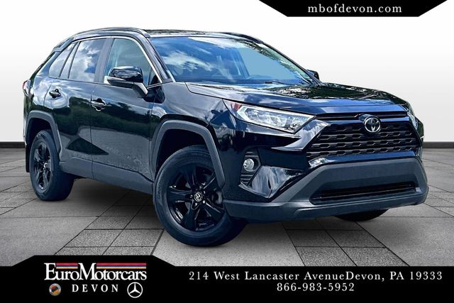 2020 Toyota RAV4 XLE AWD photo