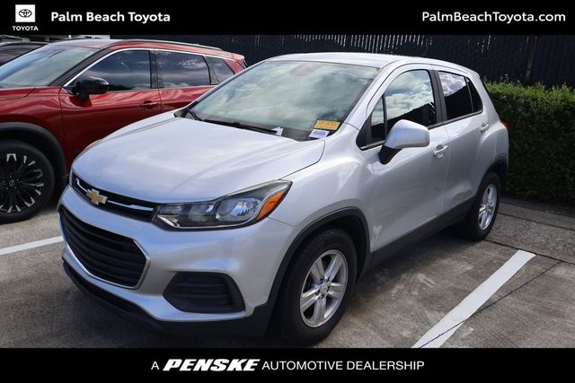2020 Chevrolet Trax LS FWD photo