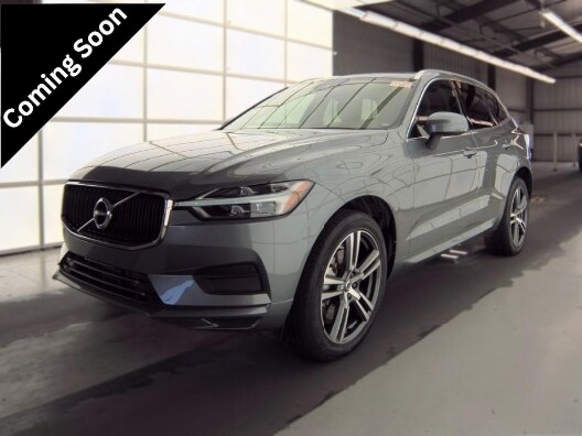 2020 Volvo XC60 Momentum AWD photo