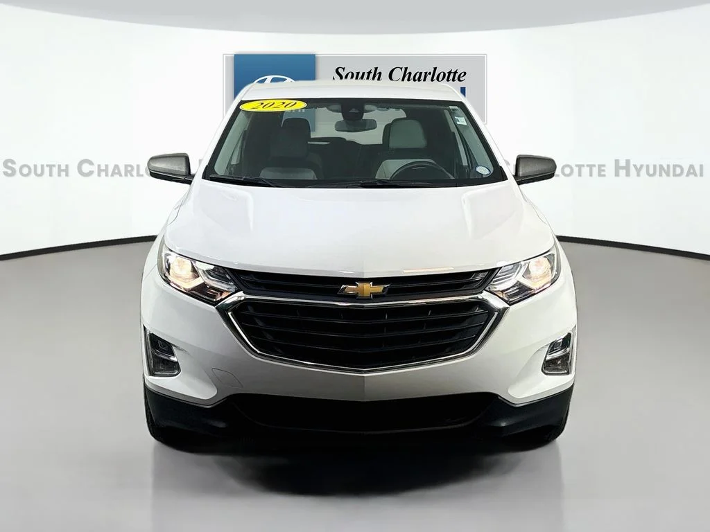 2020 Chevrolet Equinox LS FWD photo