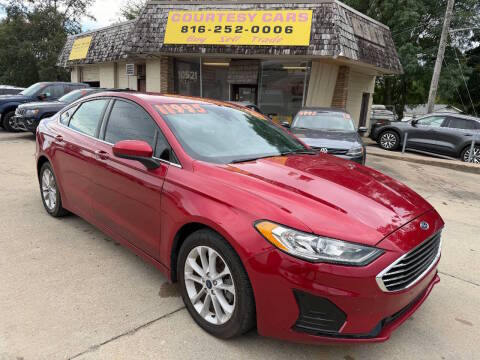 2020 Ford Fusion SE FWD photo