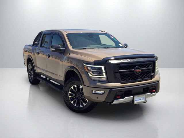 2020 Nissan Titan PRO-4X 4WD photo
