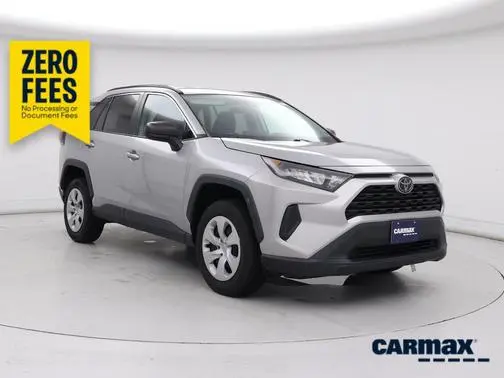 2020 Toyota RAV4 LE FWD photo