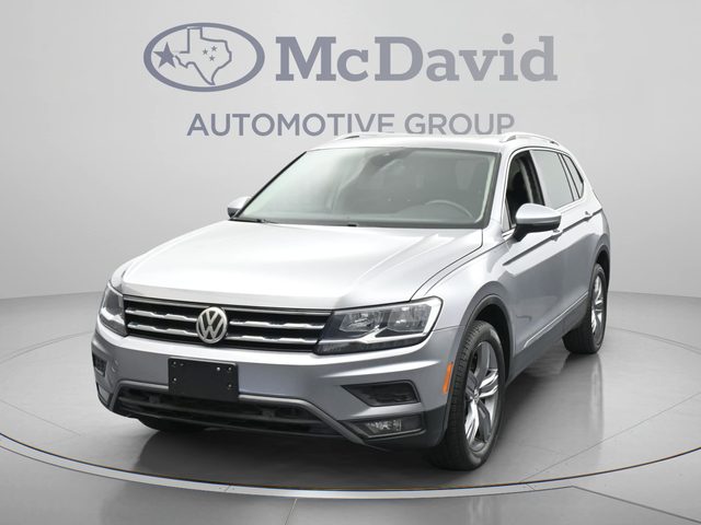 2020 Volkswagen Tiguan SEL FWD photo
