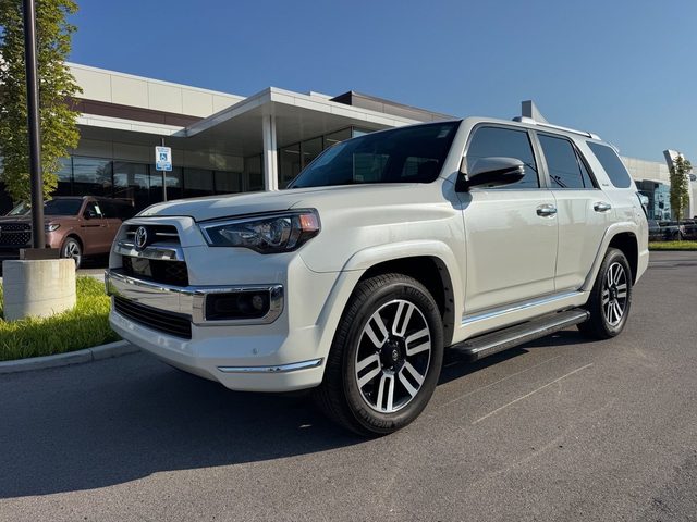 2020 Toyota 4Runner Limited 4WD photo