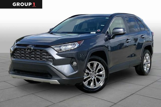 2020 Toyota RAV4 Limited FWD photo