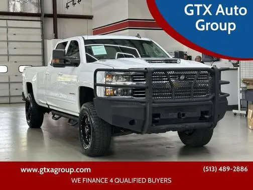 2018 Chevrolet Silverado 3500HD LT 4WD photo