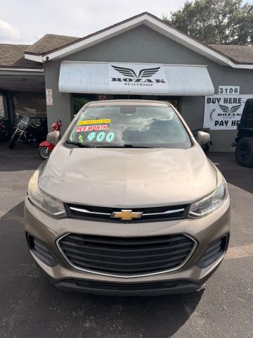 2020 Chevrolet Trax LS FWD photo