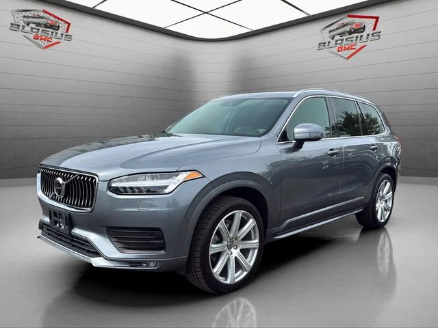 2020 Volvo XC90 Momentum AWD photo