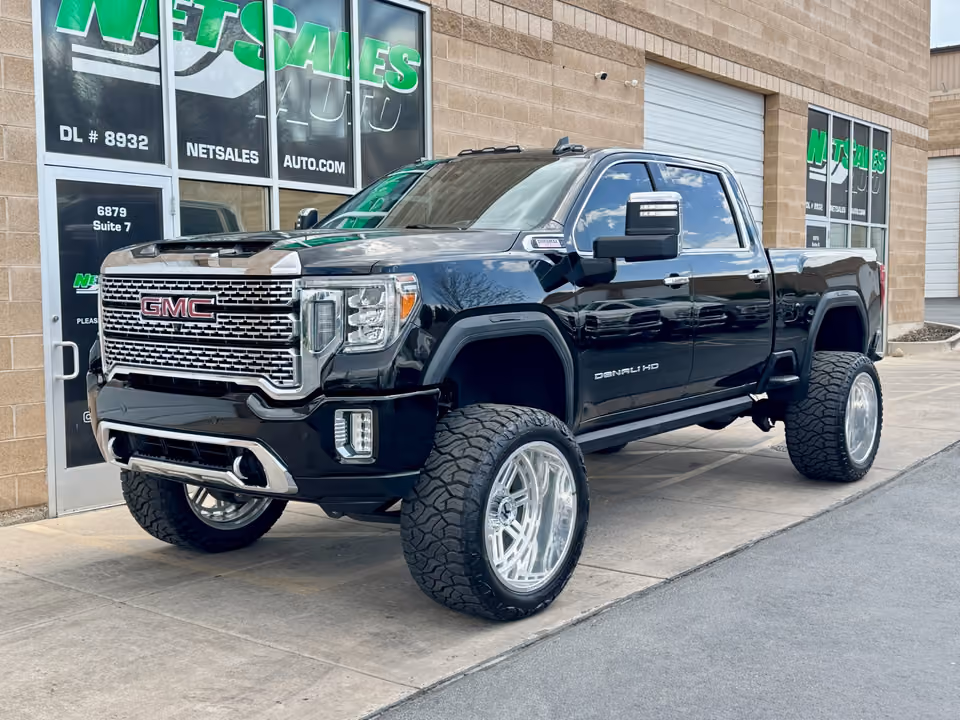 2020 GMC Sierra 2500HD Denali 4WD photo