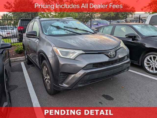 2017 Toyota RAV4 LE FWD photo