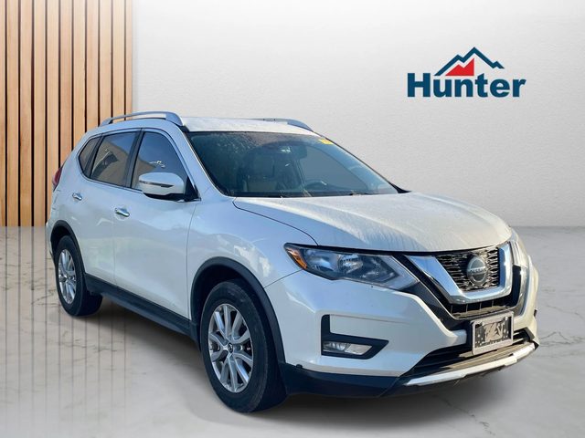 2020 Nissan Rogue SV FWD photo