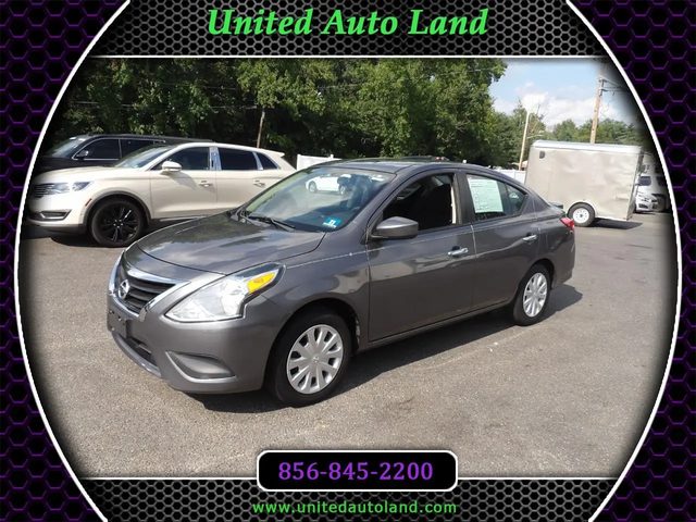 2019 Nissan Versa SV FWD photo
