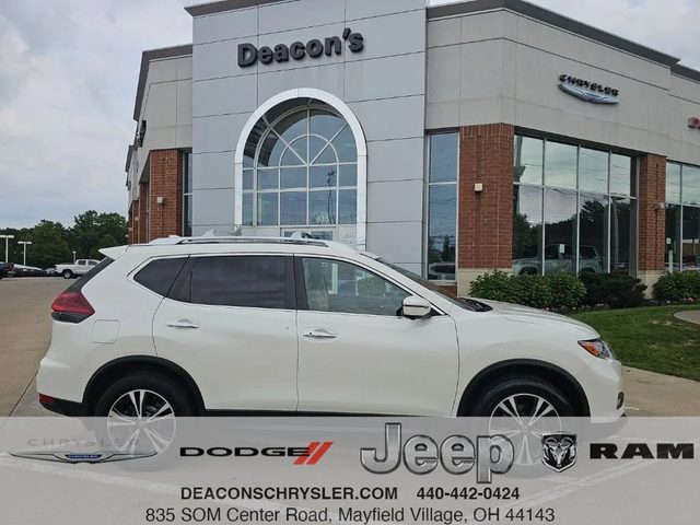 2020 Nissan Rogue SV AWD photo