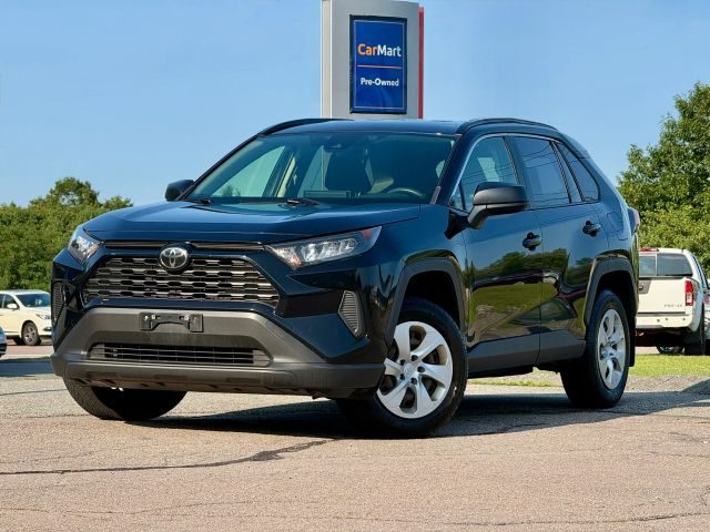 2020 Toyota RAV4 LE AWD photo