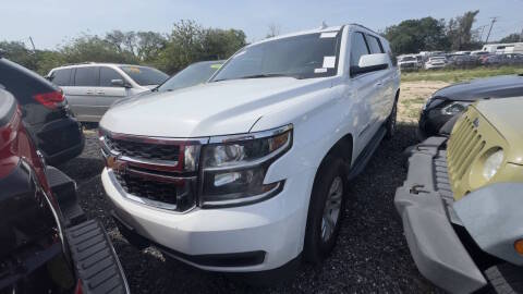 2019 Chevrolet Suburban LT RWD photo