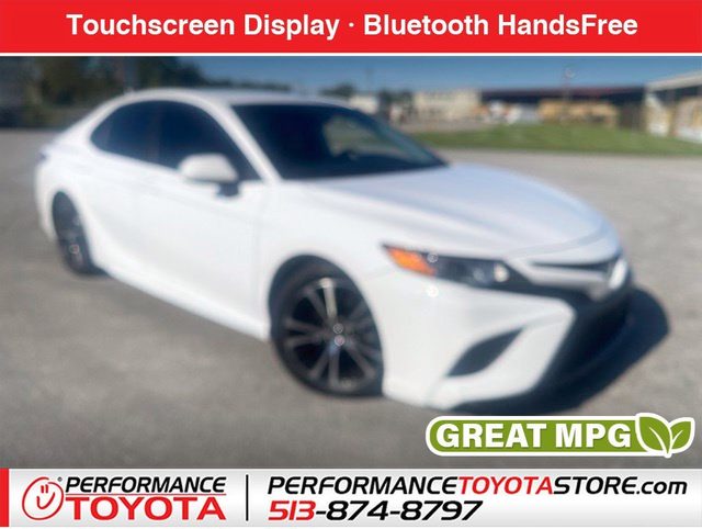 2019 Toyota Camry SE FWD photo