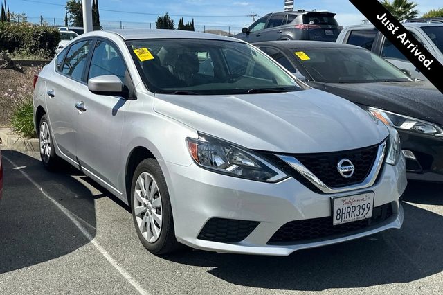 2019 Nissan Sentra S FWD photo