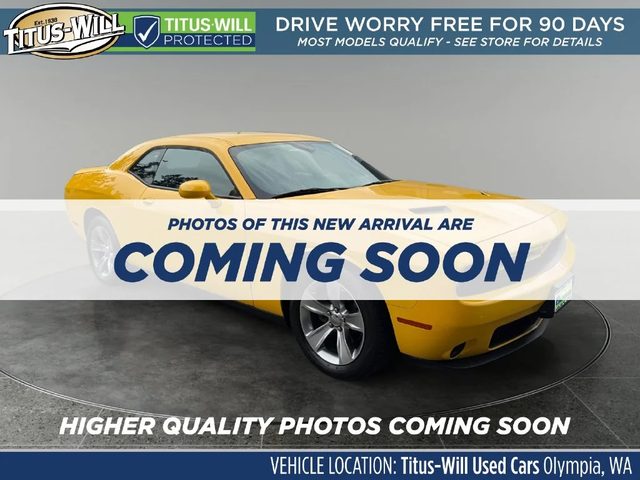 2018 Dodge Challenger SXT RWD photo