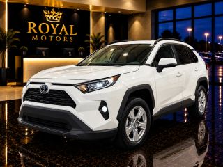 2020 Toyota RAV4 XLE AWD photo