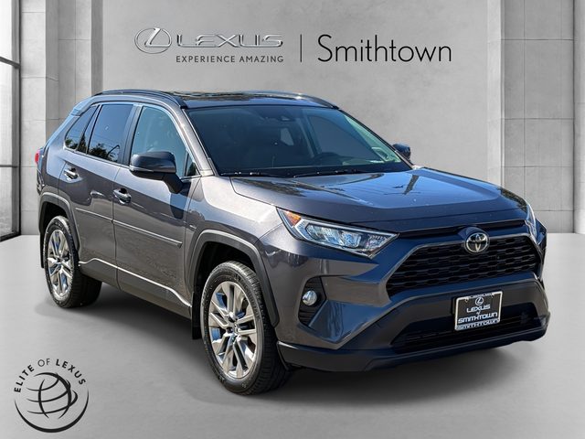 2020 Toyota RAV4 XLE Premium AWD photo