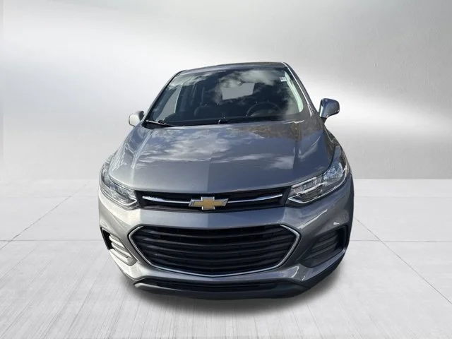 2020 Chevrolet Trax LS FWD photo