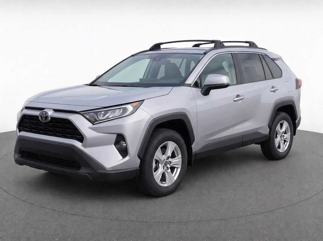 2020 Toyota RAV4 XLE AWD photo