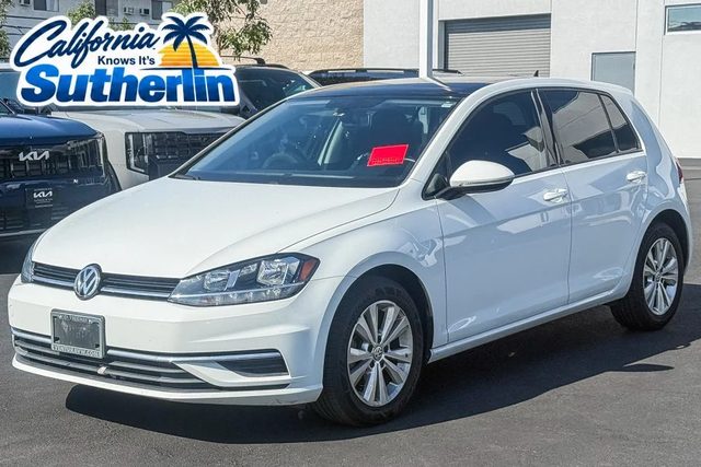 2020 Volkswagen Golf TSI FWD photo