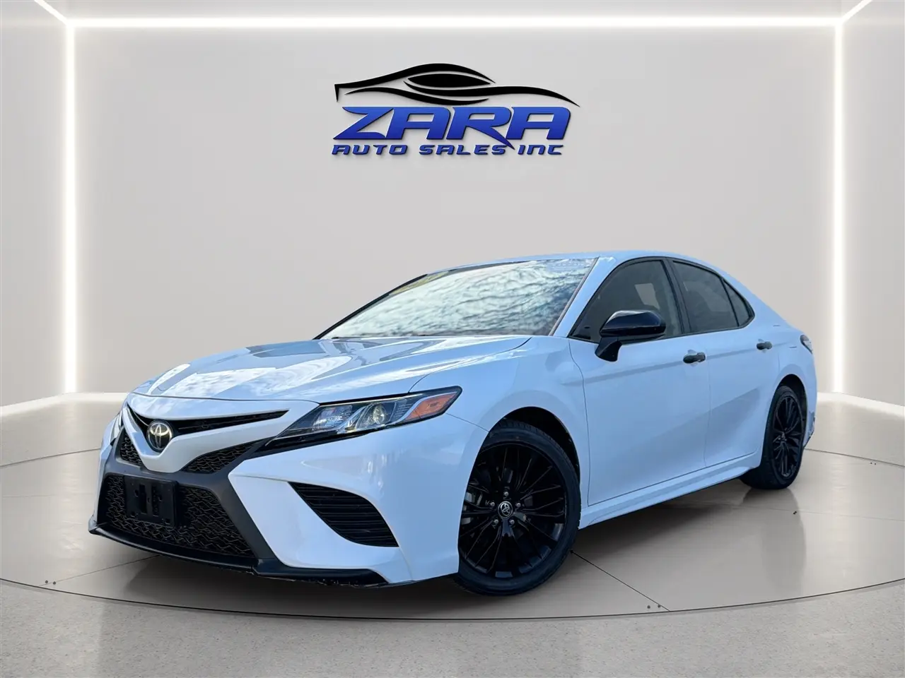 2020 Toyota Camry SE Nightshade AWD photo