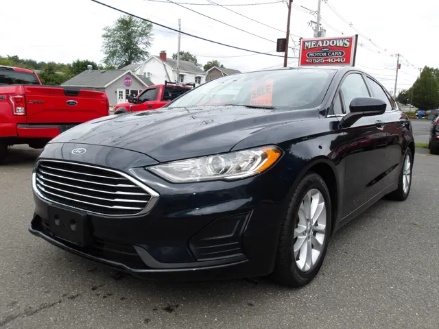 2020 Ford Fusion SE FWD photo