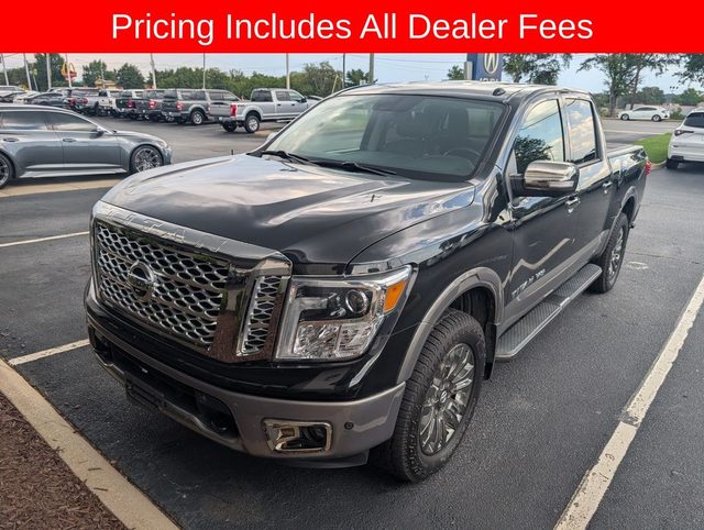 2019 Nissan Titan Platinum Reserve 4WD photo
