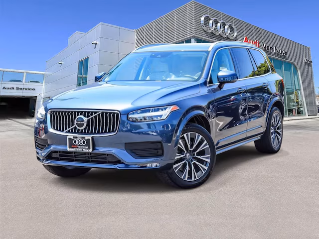 2020 Volvo XC90 Momentum AWD photo