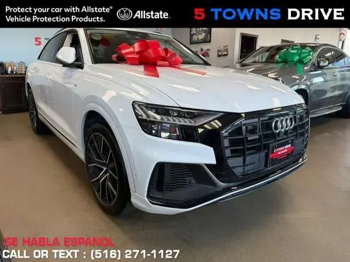 2020 Audi Q8 Prestige AWD photo