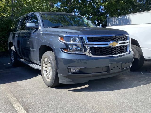 2019 Chevrolet Suburban LT 4WD photo