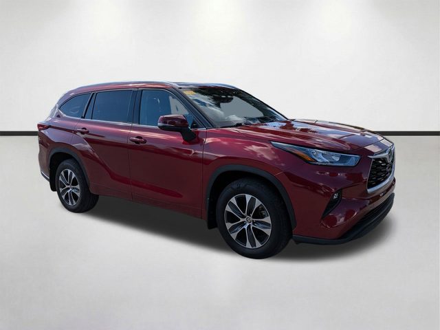2020 Toyota Highlander XLE AWD photo