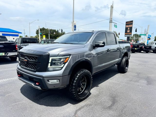 2020 Nissan Titan PRO-4X 4WD photo