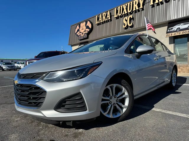 2019 Chevrolet Cruze LT FWD photo