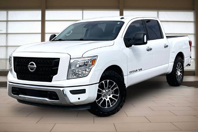 2020 Nissan Titan SV RWD photo