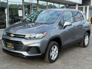 2020 Chevrolet Trax LS AWD photo