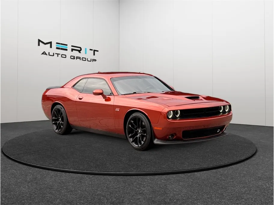 2020 Dodge Challenger R/T Scat Pack RWD photo