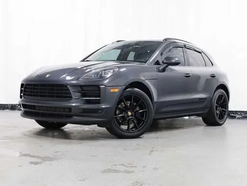 2020 Porsche Macan AWD photo
