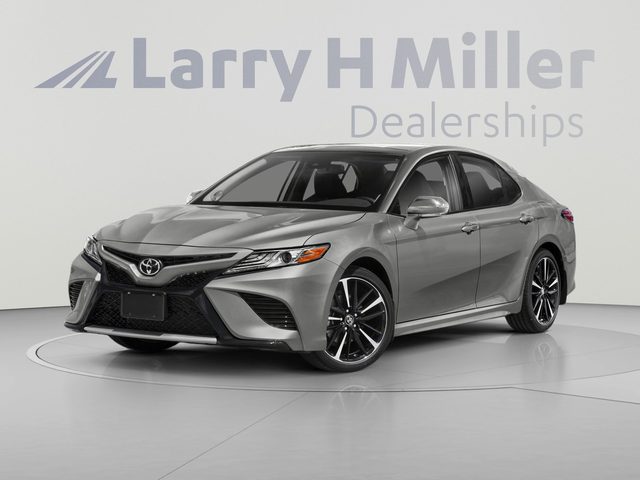 2020 Toyota Camry XSE FWD photo