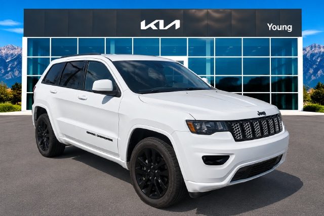 2020 Jeep Grand Cherokee Altitude 4WD photo