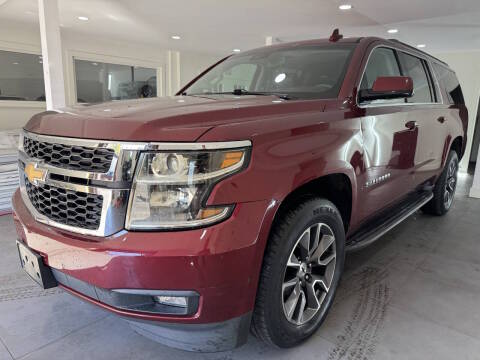 2019 Chevrolet Suburban LT 4WD photo
