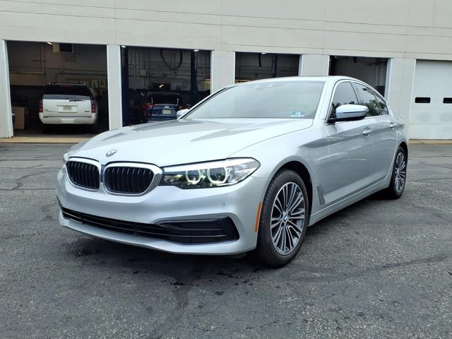 2020 BMW 5 Series 530i xDrive AWD photo