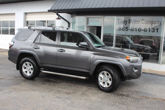 2015 Toyota 4Runner SR5 RWD photo