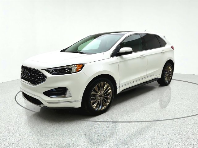 2020 Ford Edge Titanium AWD photo