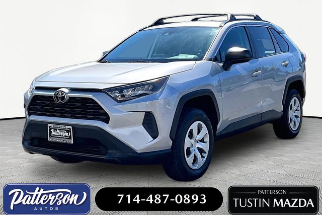 2020 Toyota RAV4 LE FWD photo