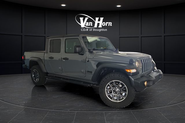 2020 Jeep Gladiator Sport S 4WD photo